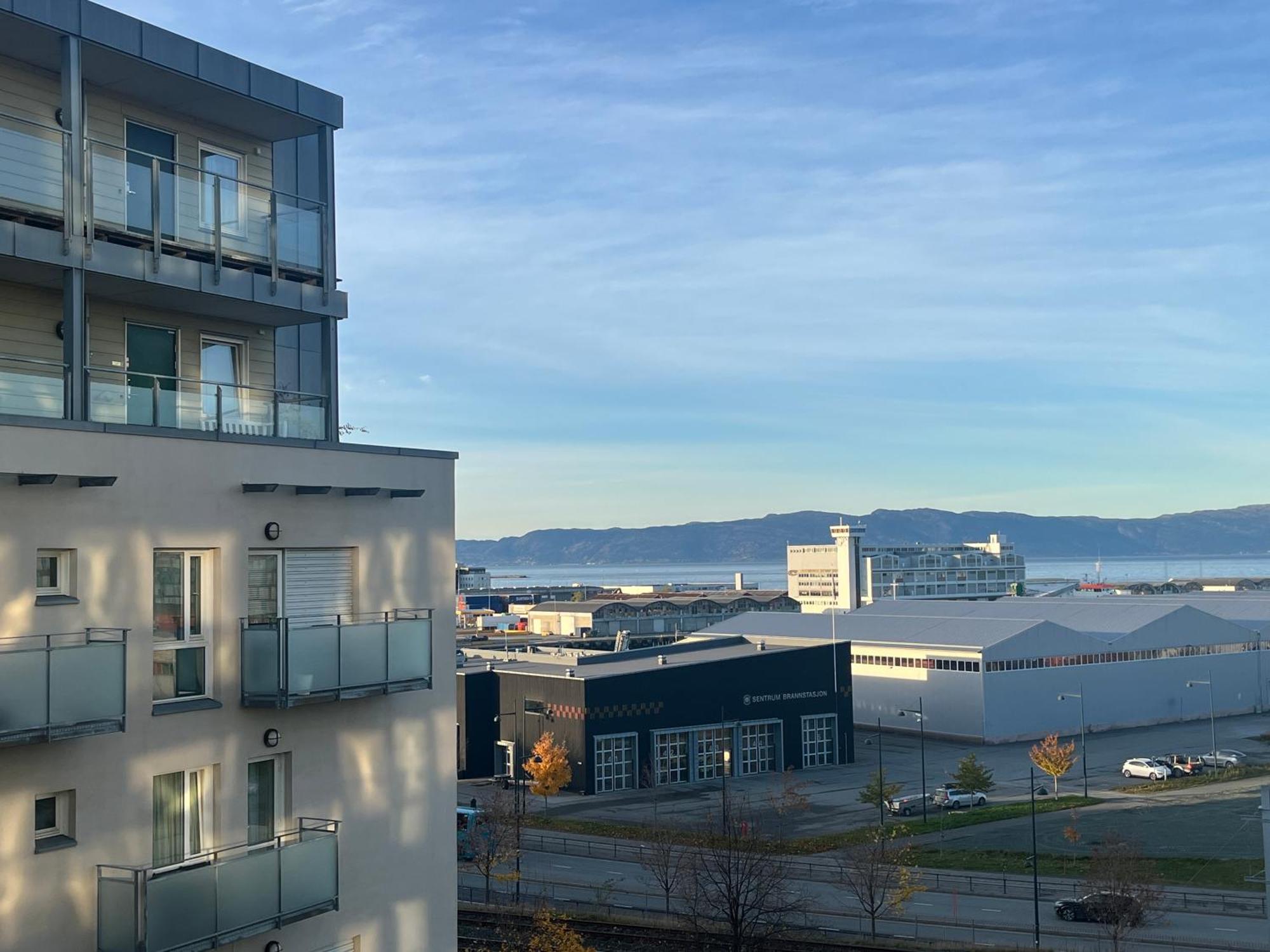 Modern And Central Apartment - Solsiden Trondheim - Up To 6 People Exterior foto